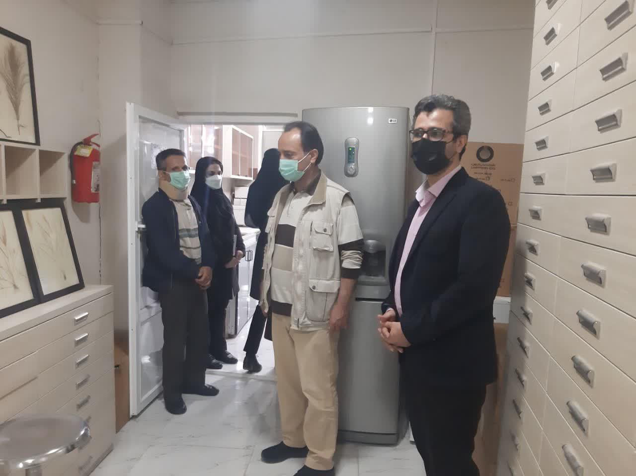 بازدید مسئولین محترم موسسه تحقیقات ثبت و گواهی بذر و نهال کشور